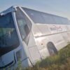 Autocarul răsturnat transporta o echipă de baschet juniori» Un pasager a decedat, iar un copil este intubat.