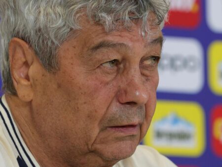 Mircea Lucescu a dezvăluit lotul de 23 de jucători pentru meciul cu Austria.