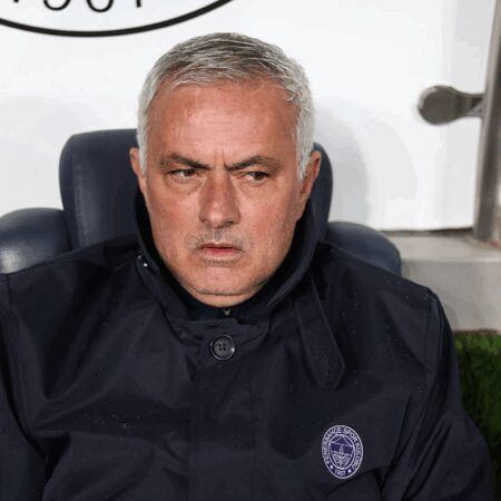 Cutremur în Turcia, după mesajele Comisiei de disciplină pe WhatsApp. Jose Mourinho, cauza demisiilor în lanț.