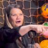 „M-am ascuns sub masă, MM Stoica era în studio… + Într-o emisiune cu Talpan, m-am tăvălit pe jos!”
