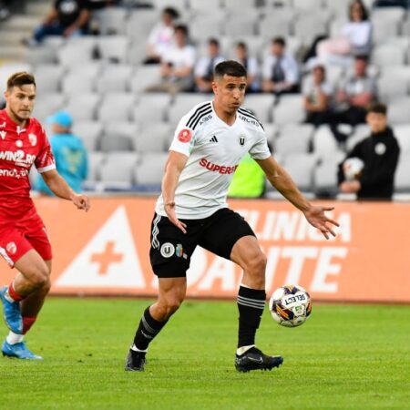 Clubul din play-off a anunțat plecarea a 6 jucători » Fotbalistul evaluat la 1,3 milioane a devenit liber de contract