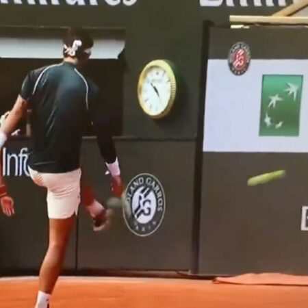 Scandal la Roland Garros! Novak Djokovic, descalificat de la US Open pentru un incident similar, iar lui Lorenzo Musetti i s-a iertat.