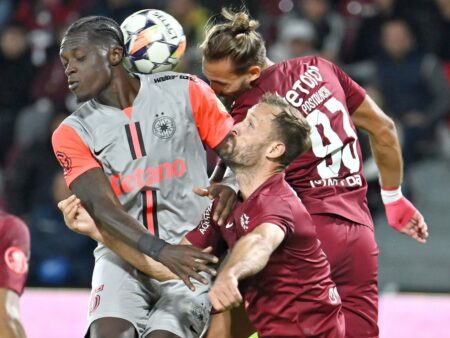 Iată o sugestie pentru titlu: 

„Avem datele și orele partidelor FCSB și CFR Cluj în turul 1 preliminar al Ligii Campionilor și Europe League.”