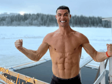 Alimentele care îl mențin pe Cristiano Ronaldo o mașinărie la aproape 40 de ani! Detalii despre dieta superstarului, dezvăluite de bucătar.
