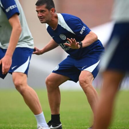 Cristi Chivu l-a redirecționat » Titularul naționalei va fi vedeta noului Inter + Starul care ar putea să plece!