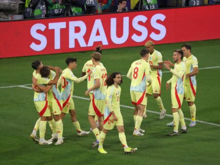 Nu au uitat! Singurul fotbalist huiduit la fiecare atingere în finala Portugalia – Spania, din primul minut.