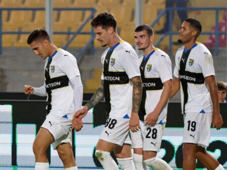 Lazio solicită o reducere pentru transferul lui Dennis Man » Oferta propusă de Parma și suma oferită!