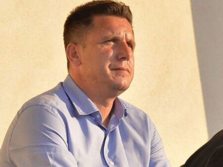 „Reflectez la posibilitatea de a urma cursuri de inteligență artificială”