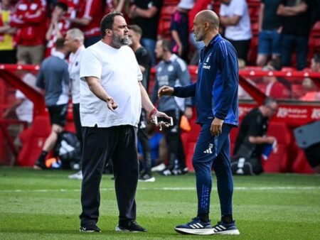 Răsturnare de situație în Premier League » La o lună după ce a fost admonestat de patron pe teren, antrenorul și-a extins contractul