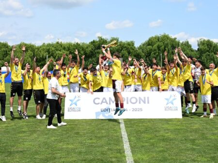 Rapid devine campioană a Ligii Elitelor U16 după victoria împotriva FCSB în finala campionatului.
