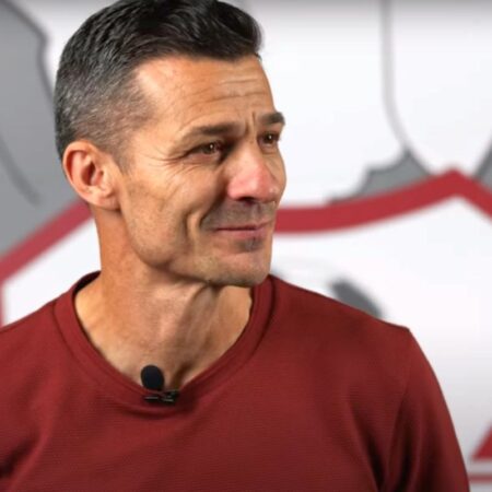Lui Costel Gâlcă i-au venit lacrimile în prima sa conferință de presă la Rapid