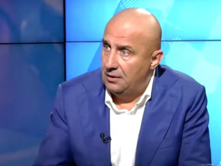 „Ce își dorește el nu poate fi realizat peste noapte. Este nevoie de garanții.”