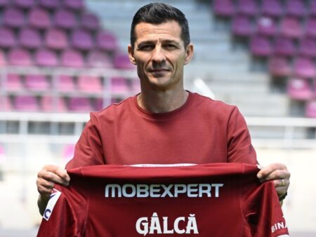 Costel Gâlcă, prezentat oficial la Rapid în cadrul unei conferințe de presă azi