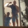 „Să vină banii la băieți” » Un jucător a părăsit apartamentul cu boxa în mână