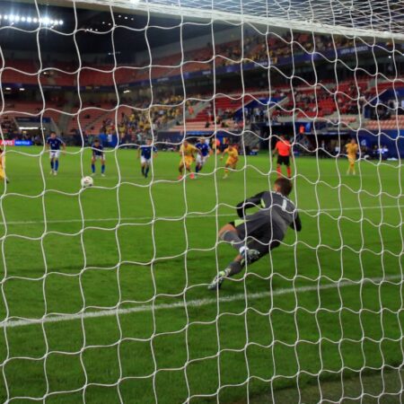 De ce ratează Louis Munteanu penalty-urile?! » A fost o CALAMITATE în acest sezon