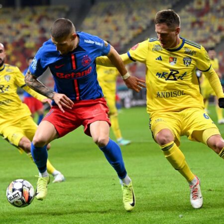 Dmytro Pospelov continuă în Superligă! » Fundașul golgheter a fost prezentat oficial.