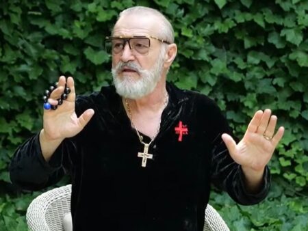 „Dennis Politic are o noblețe deosebită, intră ca Hagi!” + Amenințări la adresa lui Florin Tănase