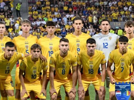 Tricolorul U19, pe lista Craiovei și CFR-ului, este urmărit și de Mircea Lucescu! Ce decizie a luat stoperul?