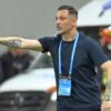 „Parcă vorbesc cu mine însumi!”
