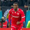 Josue Homawoo a semnat! » Un salt impresionant în salariu pentru fostul fundaș central al lui Dinamo