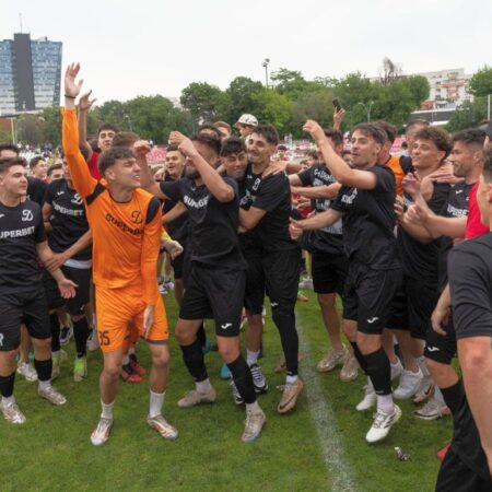 CS Dinamo a renunțat la 10 jucători: anunț oficial