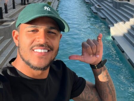 Brazilianul de la FC Argeș, idol în orașul natal: a fost reprezentat pe o clădire!