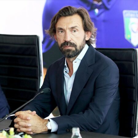 Andrea Pirlo, aproape de întoarcerea în Serie A la clubul cu trei jucători români