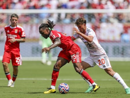Nemții pot pierde și ei! Benfica a învins Bayern, cu un fotbalist român la debut.