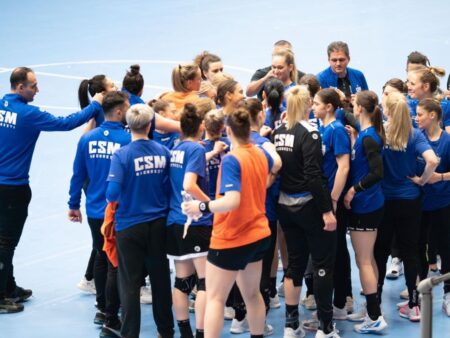 Transmisie live de la 16:00: CSM București, Gloria Bistrița și Dinamo București află AZI adversarele din Liga Campionilor » Repartizarea echipelor românești în urne