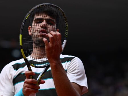 Doamnelor și domnilor, Carlos Alcaraz! Spaniolul a salvat trei mingi de meci în finala dramatică cu Jannik Sinner la Roland Garros 2025.
