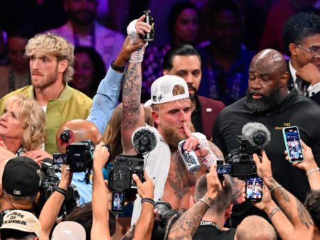 Jake Paul, victorie convingătoare împotriva fostului campion mondial Julio Cesar Chavez Jr.