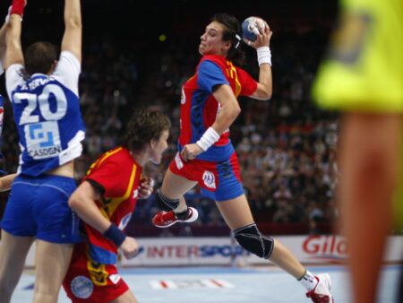 Debut strălucit la Mondialul din Franța, accidentările care au adus suferință și întoarcerea acasă