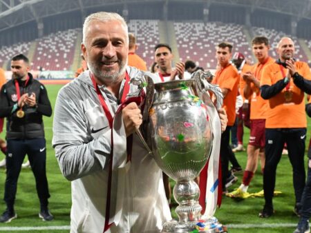 Dan Petrescu este pregătit de plecare: „E greu la CFR. Poate voi rămâne o etapă, poate 10”