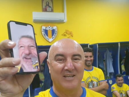 Ion Marin, sunat de foștii elevi din vestiarul Petrolului înainte de semifinala de la EURO: „Vorbește mai tare, profesore!”