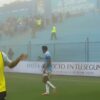 Un nor de praf a acoperit stadionul.