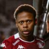 Clinton N’Jie a lipsit de la procesul din Franța! A pierdut o mașină de 320.000 de euro din cauza neachitării ratelor.