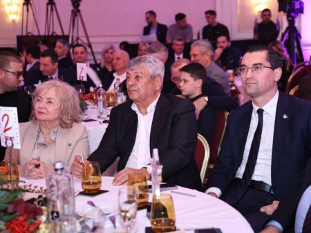 Azi, la GSP Live: întâlnire crucială cu Lucescu