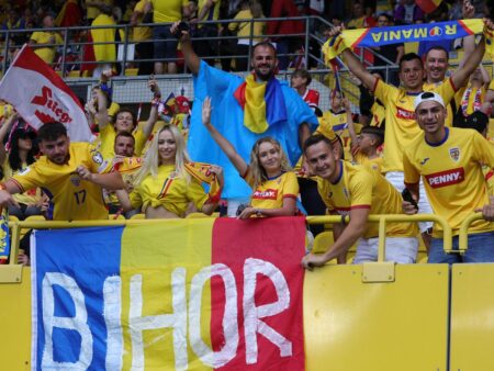 Tricourile galbene au cucerit stadionul „Ernst Happel”: Românii au lăsat organizatorii fără cuvinte, peste 15.000 de spectatori la meci.