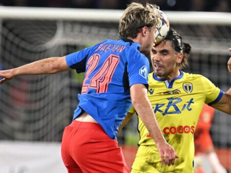 Dinamo face transferuri de la rivali! „Câinii” se luptă pentru „Van Dijk” al României