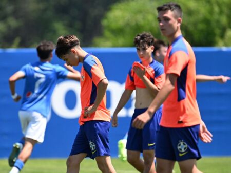 FCSB înfruntă înfrângerea în finala titlului de campioană împotriva amuzanților Buzdugan, Buzmărugă și Șifiringă!