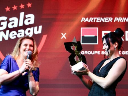 Cristina Neagu, strălucitoare! Fotografii de la dineul oficial înainte de gala transmisă duminică pe Pro TV și VOYO (16:00)