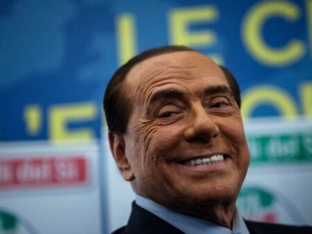 Campionatul Mondial al Cluburilor, competiție sugerată de Berlusconi șefilor FIFA la Las Vegas!