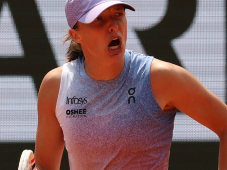 „Lupta dintre Sabalenka și Swiatek pentru finala Roland Garros 2025: Ce recompensă așteaptă câștigătoarea”