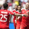 Iată o variantă reformulată a titlului: 

„Patru meciuri din optimile Mondialului Cluburilor sunt deja cunoscute! Benfica a surprins în Grupa C.”