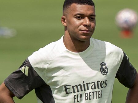 Xabi Alonso a decis: Kylian Mbappé e exclus