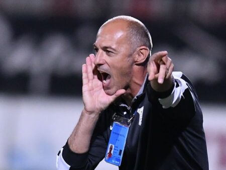 Fostul antrenor de la FCSB i-a făcut mănușa lui Costel Gâlcă înainte de începutul sezonului