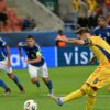 „Eu știu cum se simte!” Dan Petrescu, discurs emoționant în apărarea lui Louis Munteanu după penalty-ul dezamăgitor la Euro