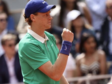 Tenis la înălțimea îngerilor: Sinner și Alcaraz, un moment de neuitat în finala Roland Garros 2025