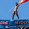 Sportivii români s-au clasat în Top 8 în etapa a doua a Seriei Mondiale Red Bull Cliff Diving 2025.