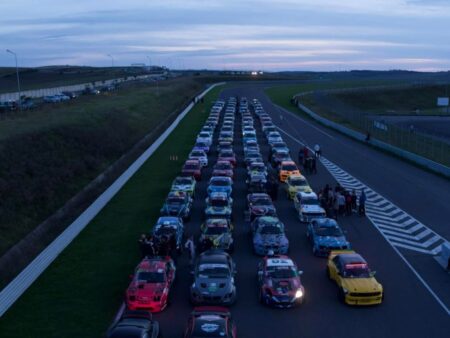 Premieră în motorsportul românesc: Prima cursă de drift nocturnă se va desfășura la Transilvania Motor Ring.